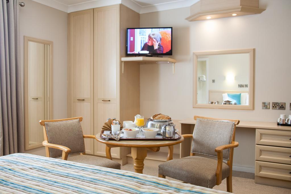 The Lodge Hotel Κόλερεϊν Εξωτερικό φωτογραφία