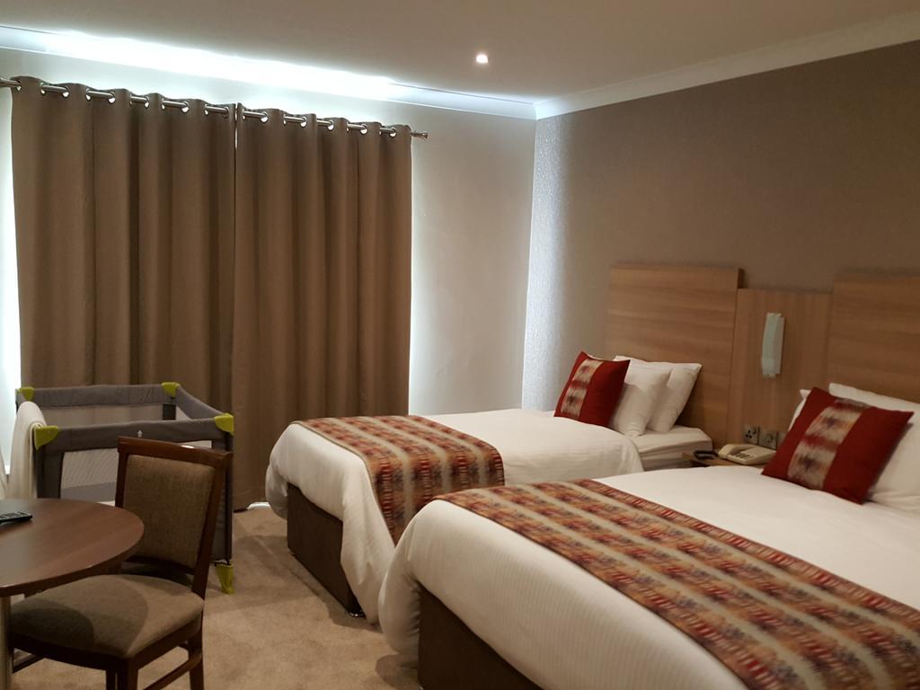 The Lodge Hotel Κόλερεϊν Εξωτερικό φωτογραφία
