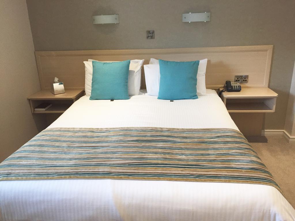 The Lodge Hotel Κόλερεϊν Εξωτερικό φωτογραφία