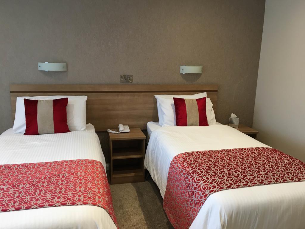 The Lodge Hotel Κόλερεϊν Εξωτερικό φωτογραφία