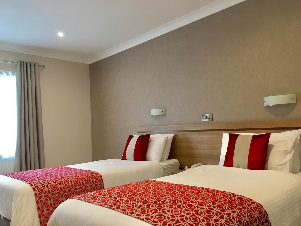 The Lodge Hotel Κόλερεϊν Εξωτερικό φωτογραφία